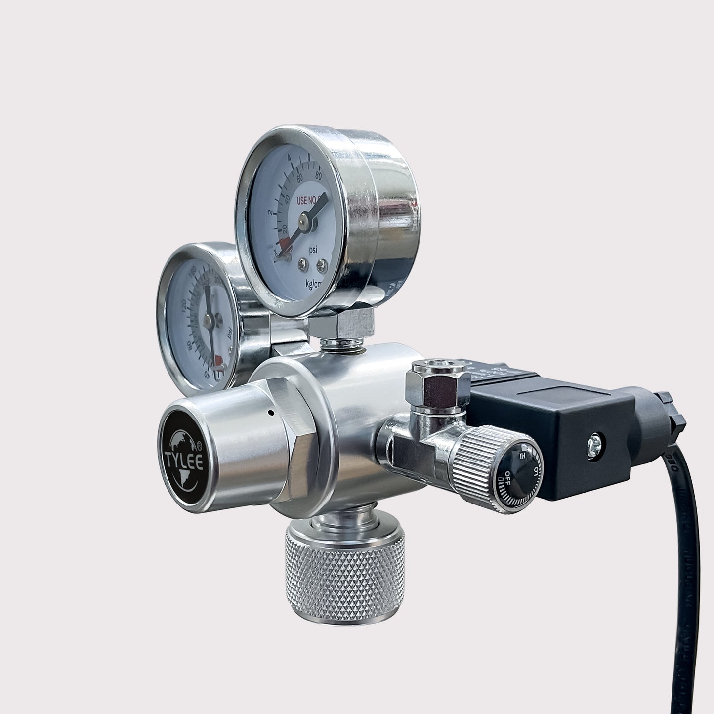 Dual Gauge CO2 Regulator with Solenoid Valve
